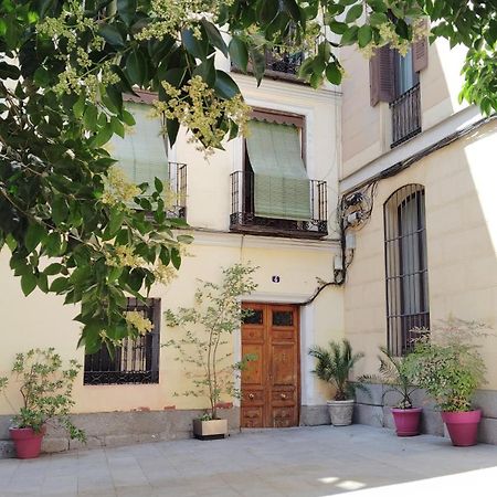 Centrico Apartamento Con Patio Madrid Kültér fotó